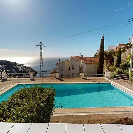 65 M2 ,piscine Vue Apartment *