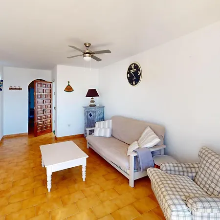65 M2 ,piscine Vue Apartment *