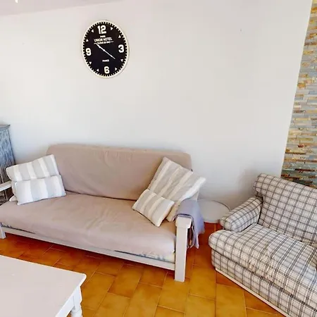 65 M2 ,piscine Vue Apartment *